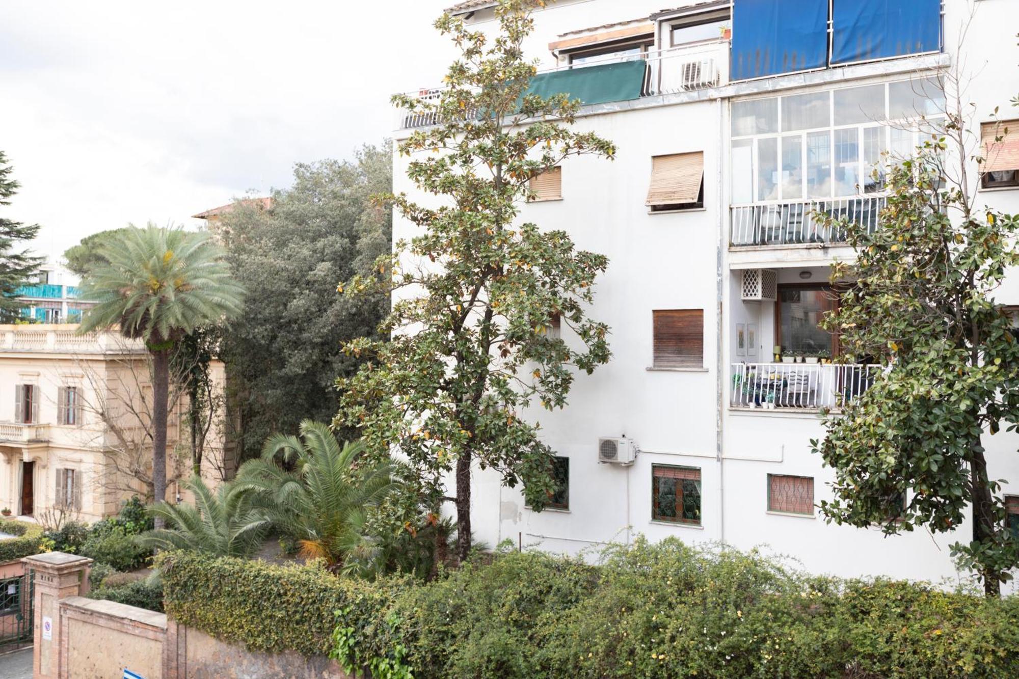 Elegant Flat In Ponte Milvio * Roma