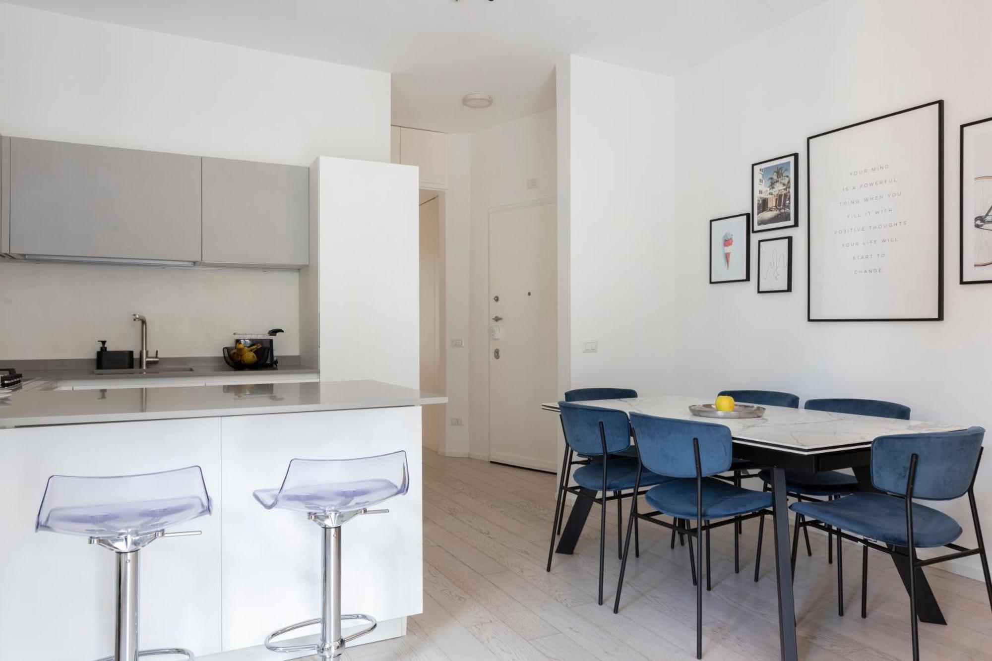 Elegant Flat In Ponte Milvio * Roma