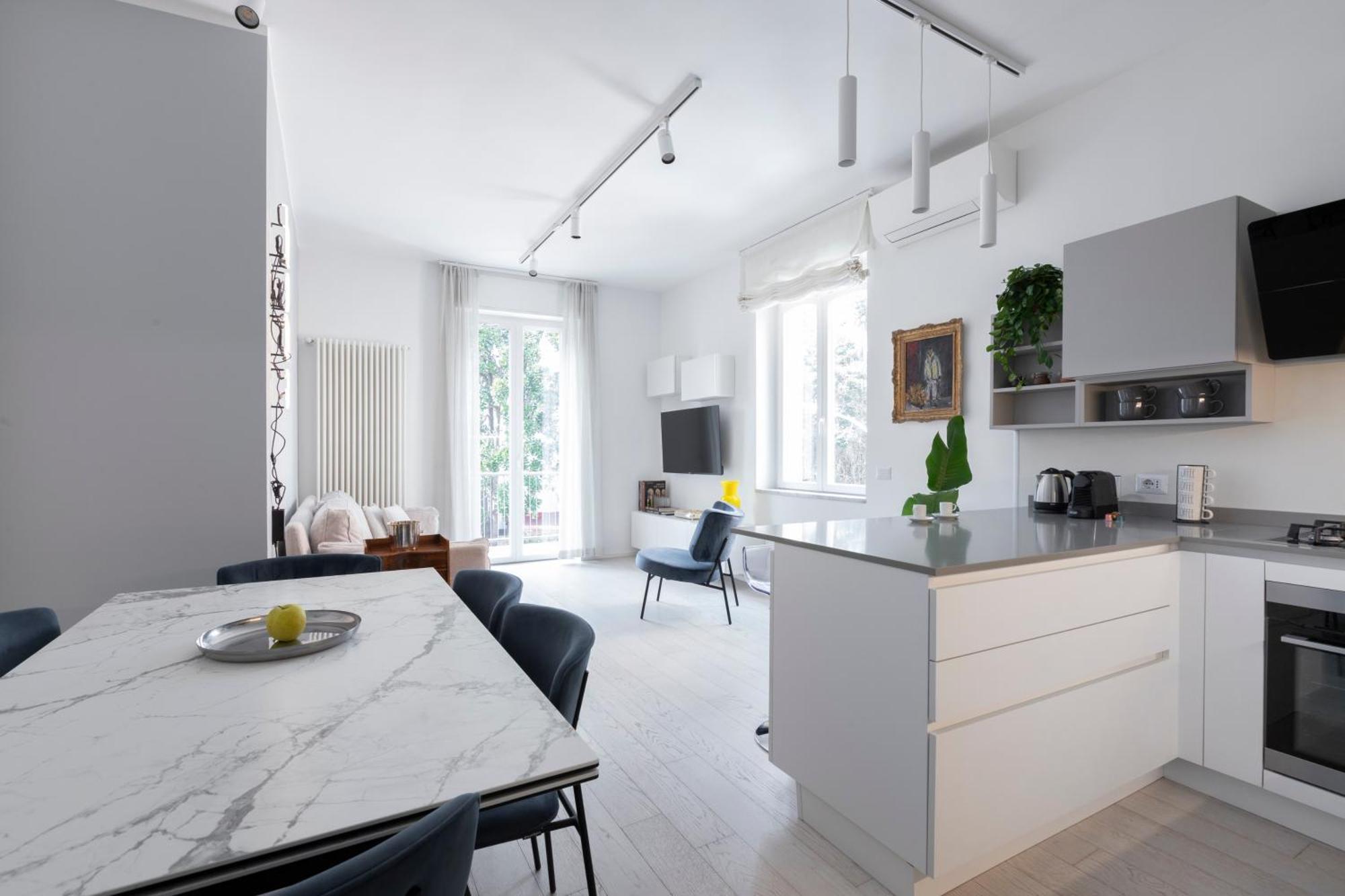 Elegant Flat In Ponte Milvio * Roma